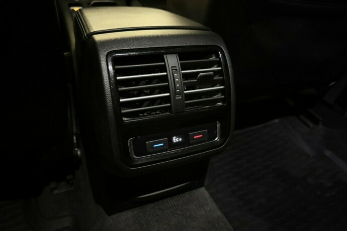 volkswagen-passat-elektrisitetbensin-2018-big-11