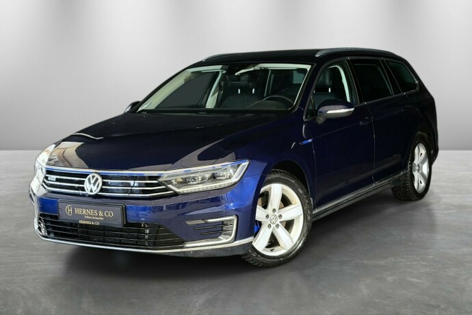 volkswagen-passat-elektrisitetbensin-2018-big-38