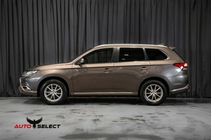 mitsubishi-outlander-elektrisitetbensin-2019-big-7