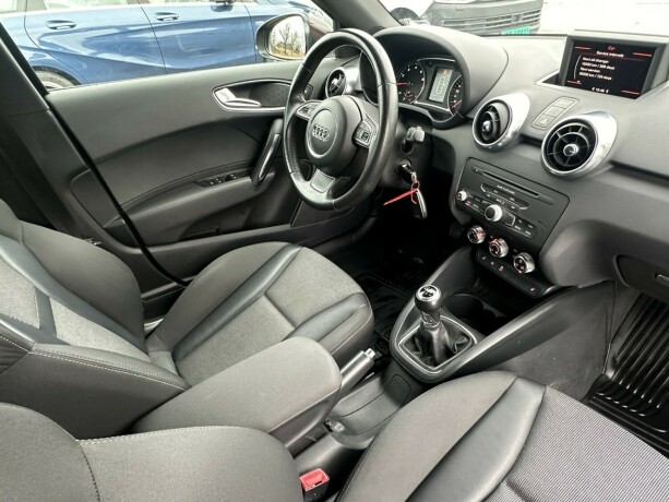 audi-a1-bensin-2013-big-8