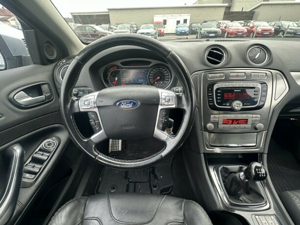 ford-mondeo-diesel-2010-big-10