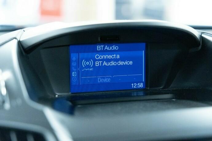 ford-kuga-diesel-2014-big-14