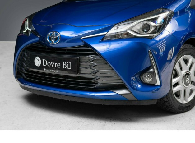 toyota-yaris-elektrisitetbensin-2020-big-1