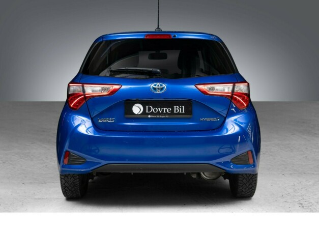 toyota-yaris-elektrisitetbensin-2020-big-6