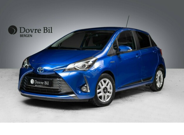 toyota-yaris-elektrisitetbensin-2020-big-0