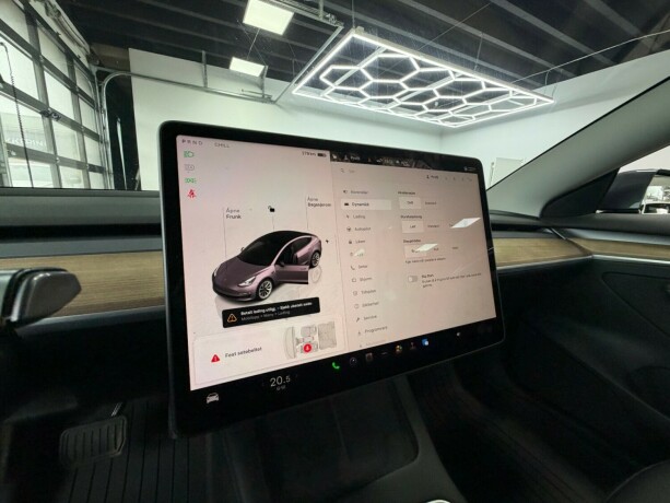 tesla-model-3-elektrisitet-2022-big-22