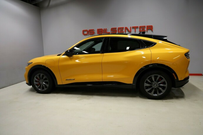 ford-mustang-mach-e-elektrisitet-2023-big-5