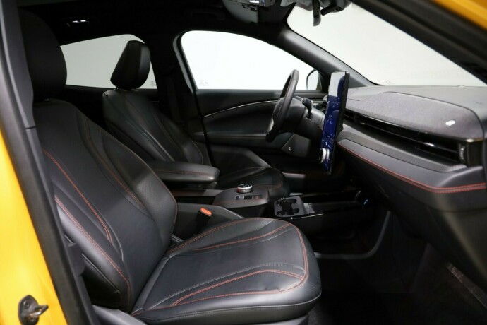 ford-mustang-mach-e-elektrisitet-2023-big-9