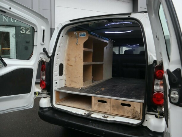 peugeot-partner-diesel-2018-big-5