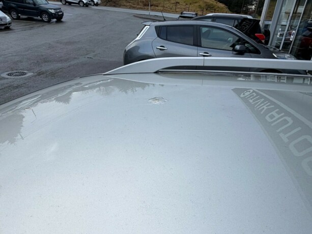 toyota-avensis-bensin-2006-big-16