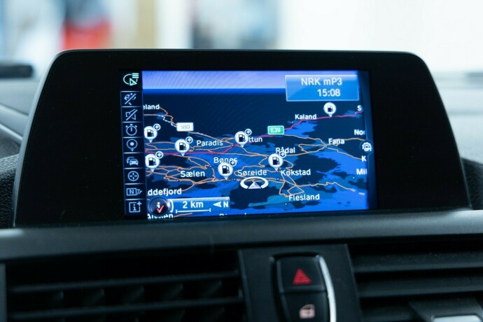 bmw-1-serie-bensin-2014-big-15