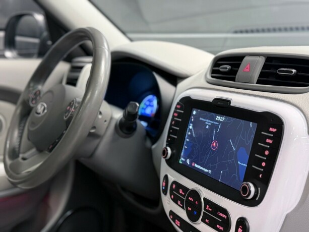 kia-soul-elektrisitet-2018-big-13