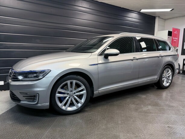 volkswagen-passat-elektrisitetbensin-2017-big-1