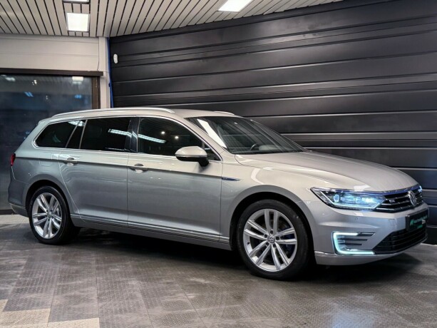 volkswagen-passat-elektrisitetbensin-2017-big-9