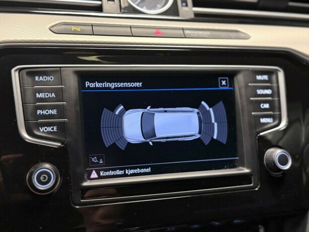 volkswagen-passat-elektrisitetbensin-2017-big-26