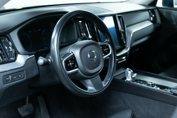 volvo-xc-60-elektrisitetbensin-2019-big-5