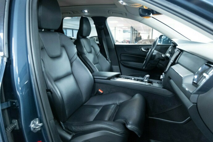 volvo-xc-60-elektrisitetbensin-2019-big-11