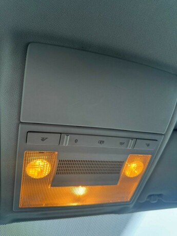 volkswagen-polo-bensin-2009-big-15