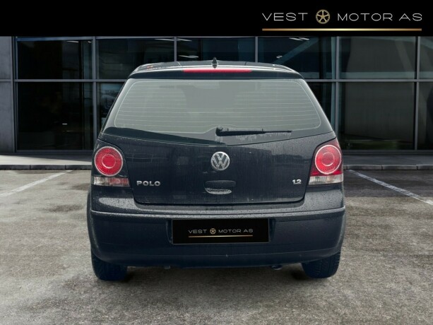 volkswagen-polo-bensin-2009-big-5