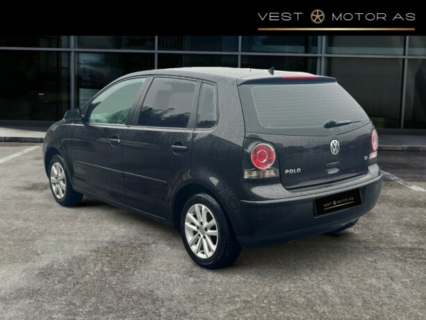 volkswagen-polo-bensin-2009-big-4