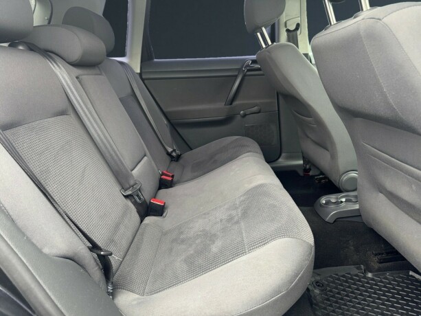 volkswagen-polo-bensin-2009-big-11