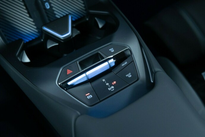 bmw-ix3-elektrisitet-2026-big-30