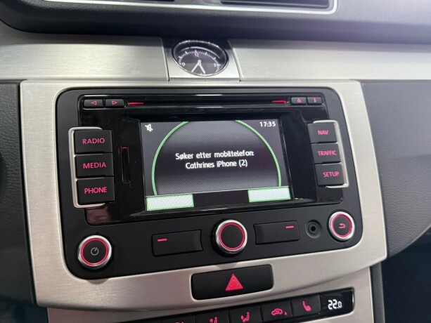 volkswagen-passat-diesel-2014-big-21