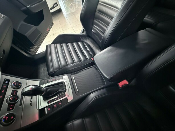 volkswagen-passat-diesel-2014-big-14