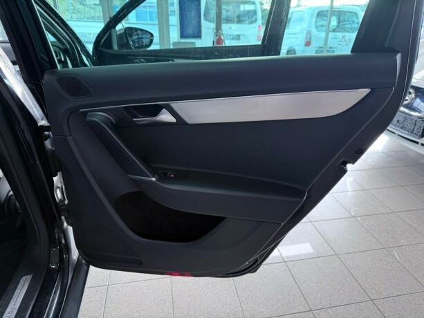 volkswagen-passat-diesel-2014-big-26