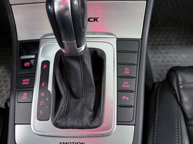 volkswagen-passat-diesel-2014-big-17