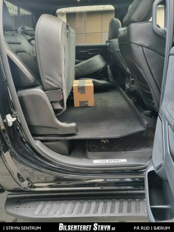 dodge-ram-bensin-2023-big-10