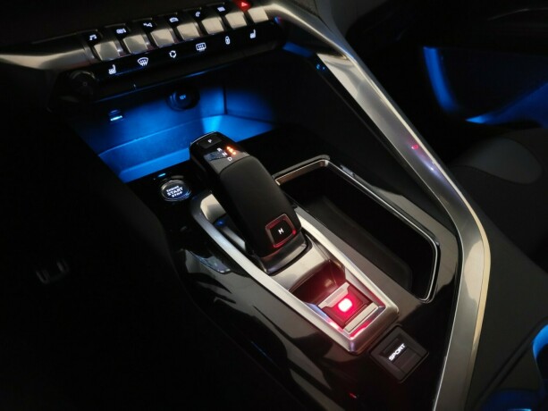 peugeot-5008-diesel-2019-big-25