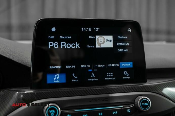 ford-focus-bensin-2019-big-35