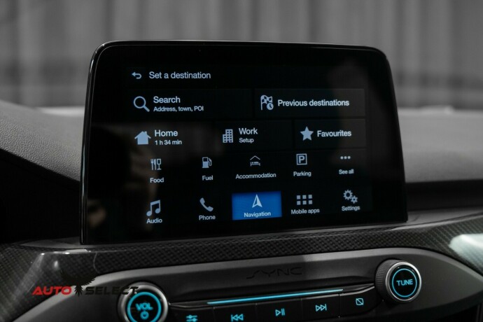 ford-focus-bensin-2019-big-34