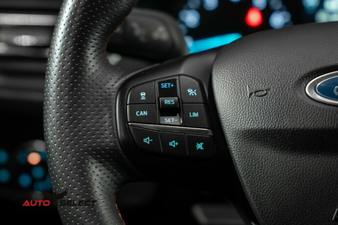 ford-focus-bensin-2019-big-26