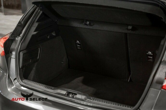 ford-focus-bensin-2019-big-10