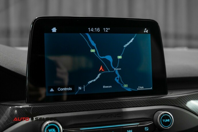 ford-focus-bensin-2019-big-33