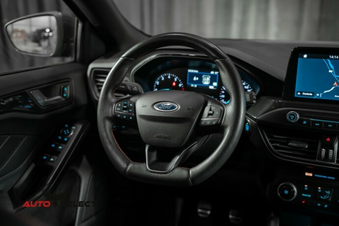 ford-focus-bensin-2019-big-22