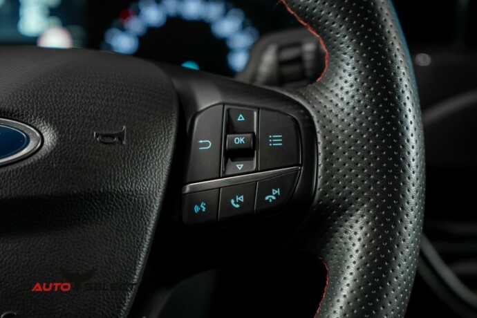 ford-focus-bensin-2019-big-28