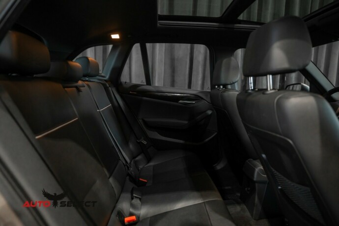 bmw-x1-diesel-2013-big-12