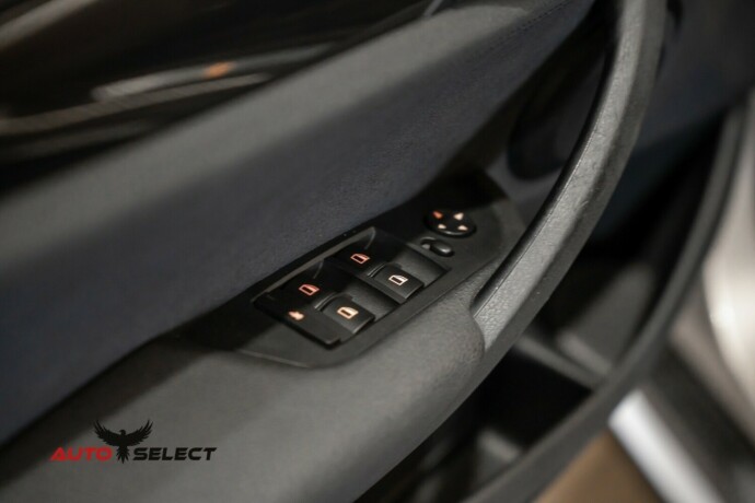 bmw-x1-diesel-2013-big-19