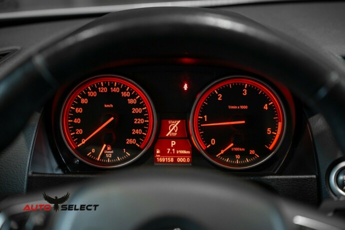 bmw-x1-diesel-2013-big-27