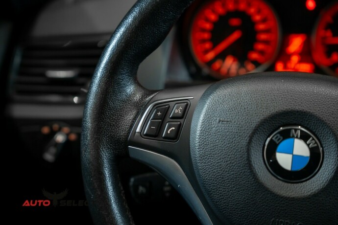 bmw-x1-diesel-2013-big-26