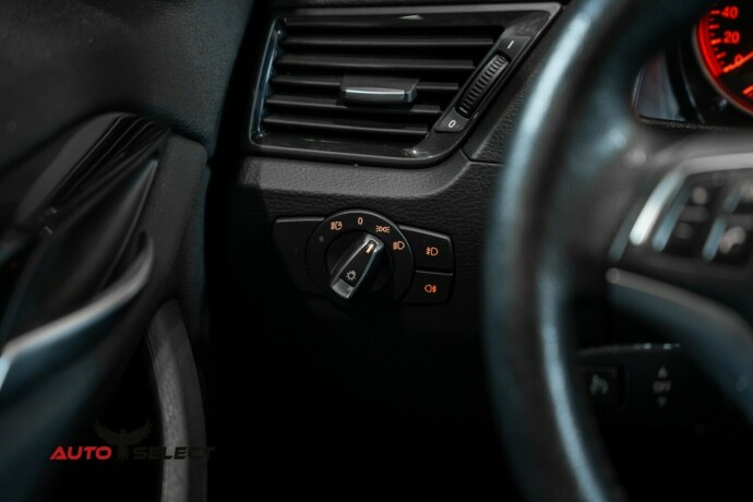 bmw-x1-diesel-2013-big-25