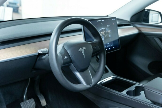 tesla-model-y-elektrisitet-2023-big-5