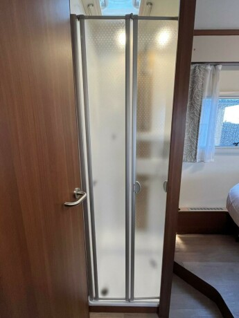 solifer-t752-lav-km-face2face-queensbed-senkeseng-alde-varme-hengerfeste-diesel-2020-big-53