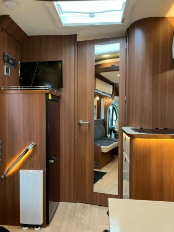 solifer-t752-lav-km-face2face-queensbed-senkeseng-alde-varme-hengerfeste-diesel-2020-big-50