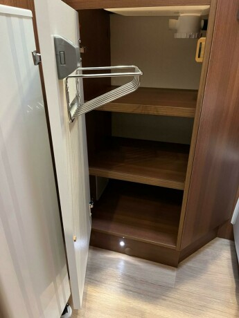 solifer-t752-lav-km-face2face-queensbed-senkeseng-alde-varme-hengerfeste-diesel-2020-big-59