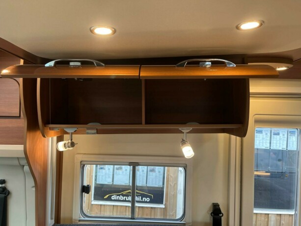 solifer-t752-lav-km-face2face-queensbed-senkeseng-alde-varme-hengerfeste-diesel-2020-big-32