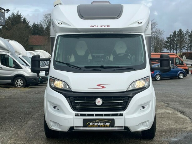 solifer-t752-lav-km-face2face-queensbed-senkeseng-alde-varme-hengerfeste-diesel-2020-big-2